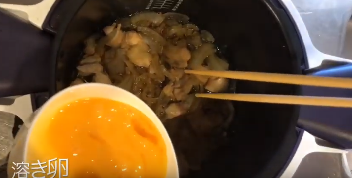 クックフォーミー-親子丼-溶き卵